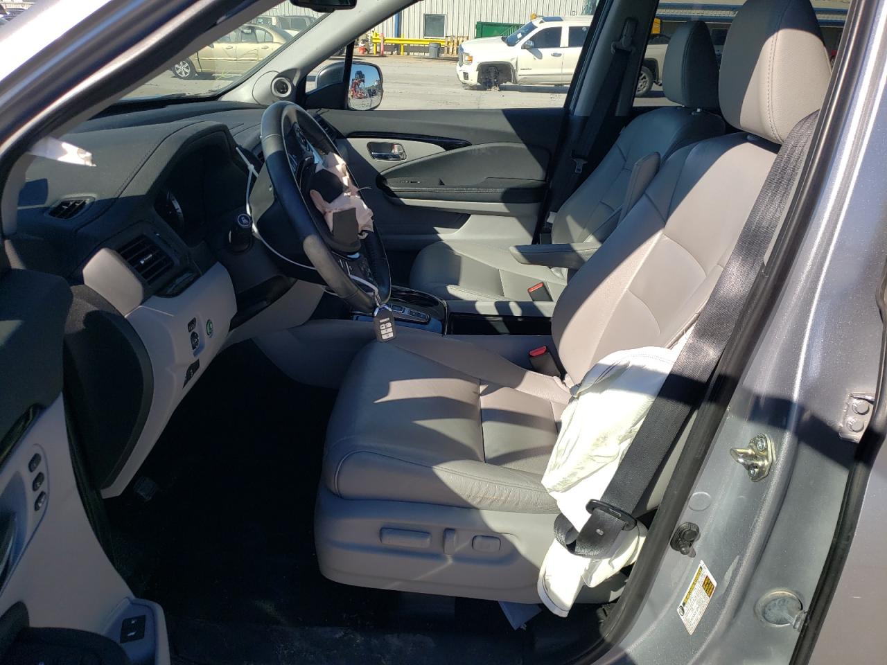 5fnyf5h91hb005836 5FNYF5H91HB005836 2017 Honda Pilot Touring