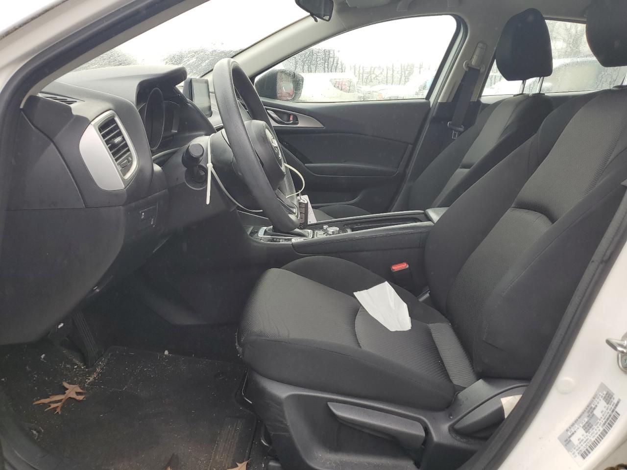 3MZBN1U74JM275163 2018 Mazda 3 Sport