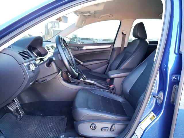 2017 VOLKSWAGEN PASSAT R-L - 1VWDT7A30HC015079