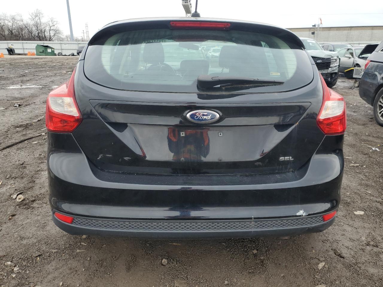 1FAHP3M21CL272657 2012 Ford Focus Sel