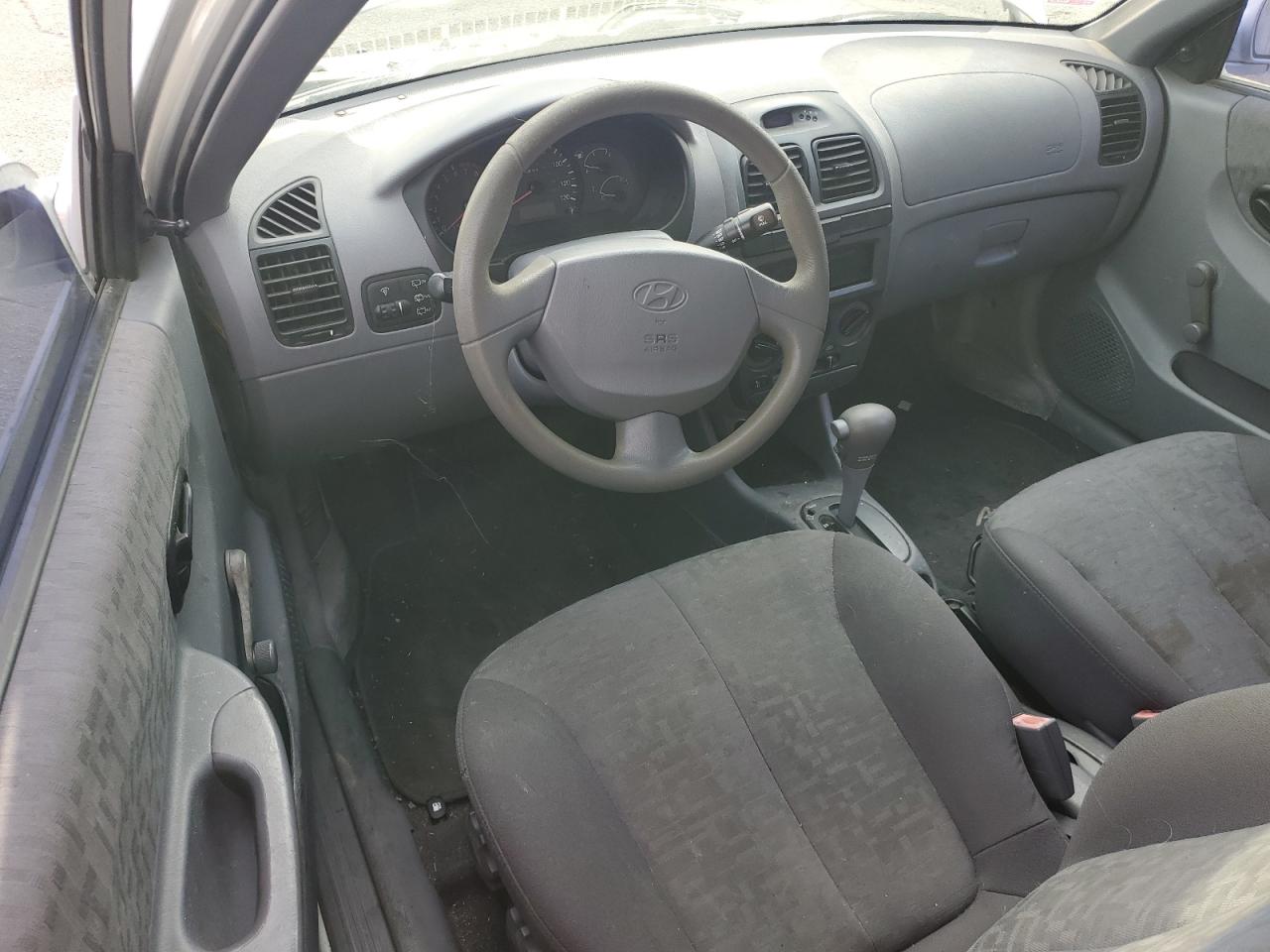 KMHCG35C84U299695 2004 Hyundai Accent Gl