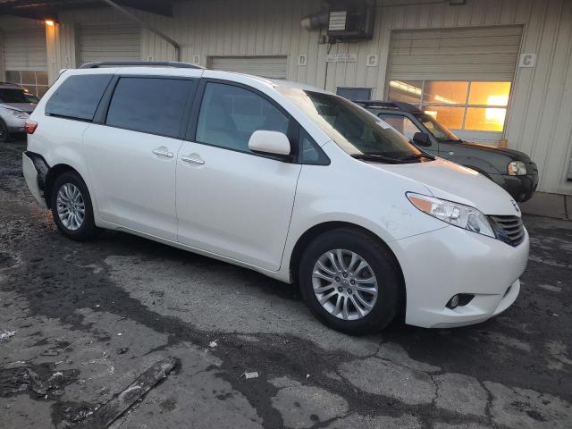 5TDYK3DC7FS619915 | 2015 TOYOTA SIENNA XLE