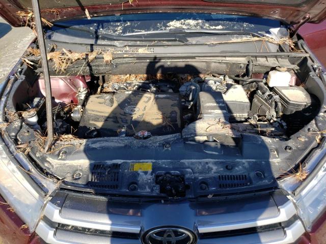 VIN 5TDJZRFH3KS702230 2019 Toyota Highlander, SE no.11