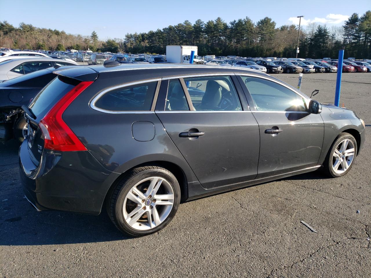 YV1612SK8F1264503 2015 Volvo V60 Premier