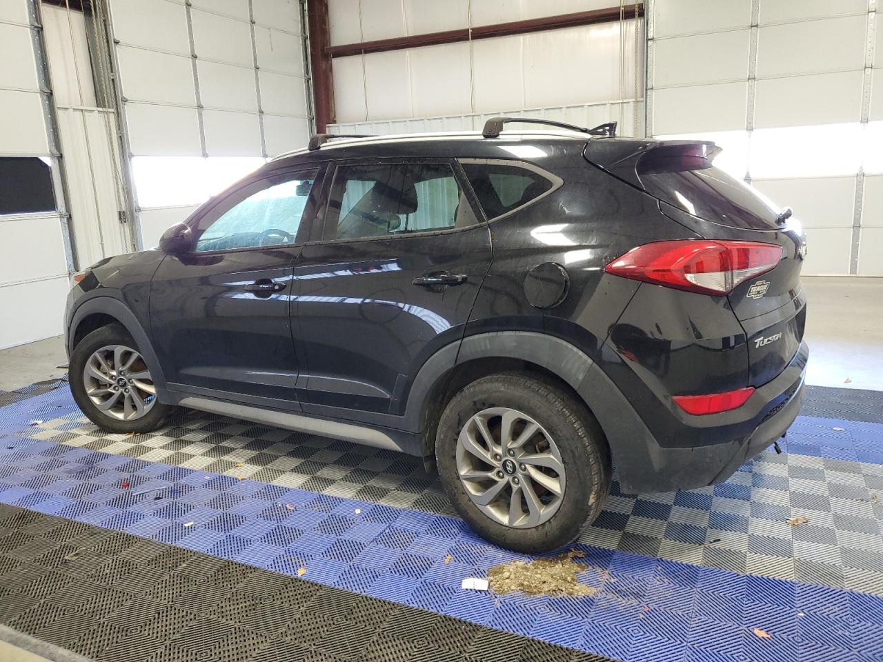 KM8J33A40JU683175 2018 Hyundai Tucson Sel