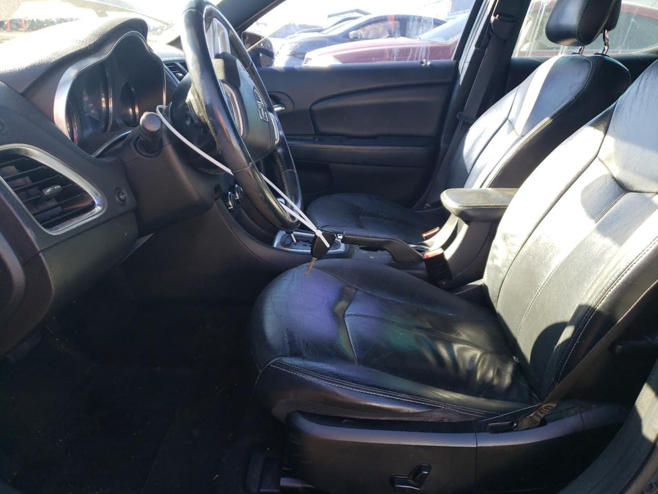 1B3BD2FG1BN552031 2011 Dodge Avenger Lux