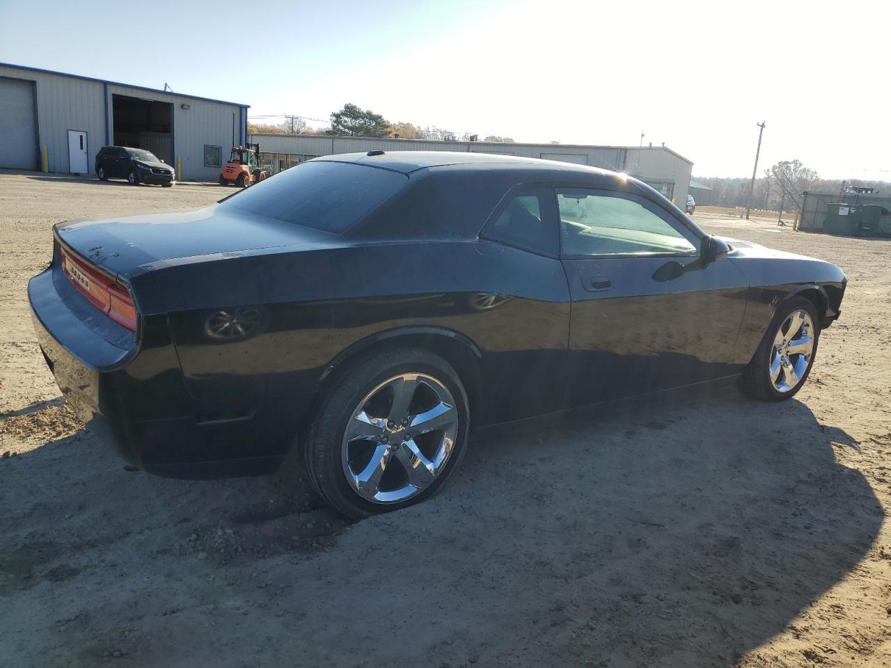 2B3CJ4DV8AH171326 2010 Dodge Challenger Se