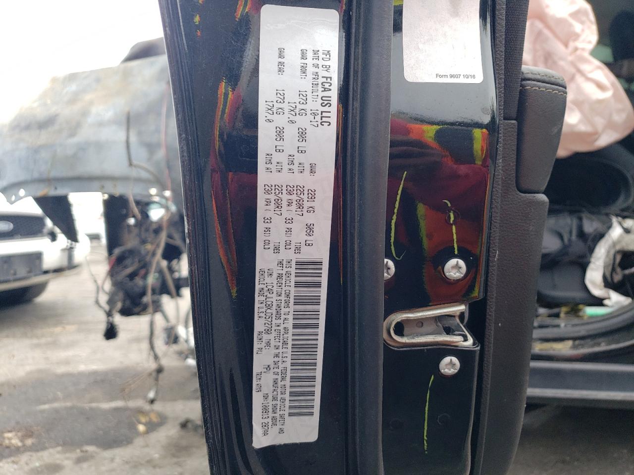 1C4PJLCBXJD572780 2018 Jeep Cherokee Latitude