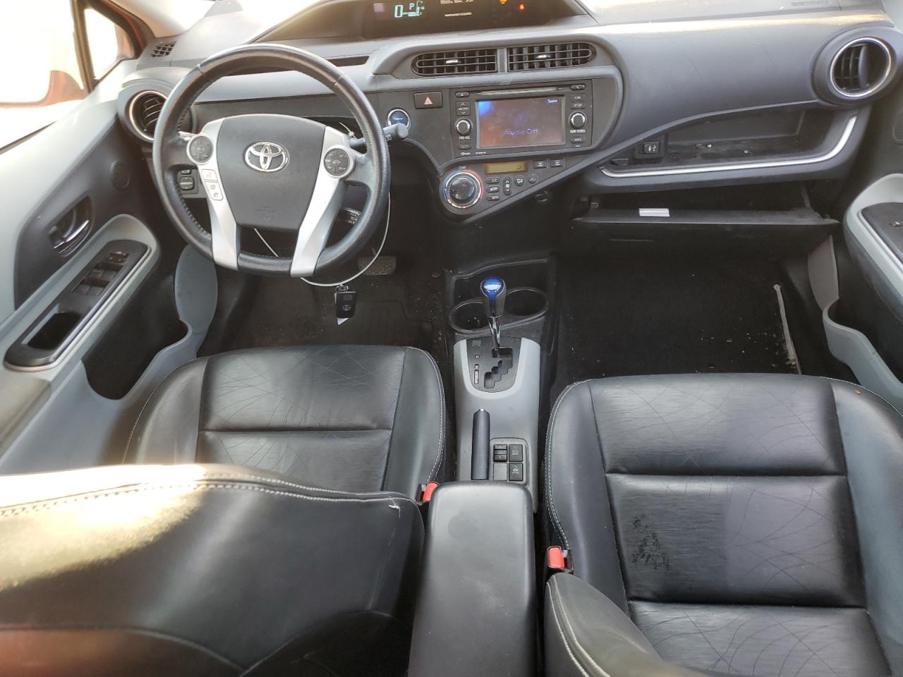 jtdkdtb33e1078909 JTDKDTB33E1078909 2014 Toyota Prius C