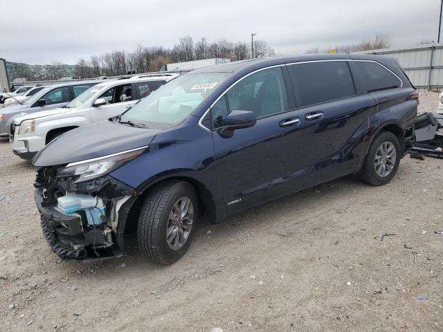 2021 Toyota Sienna XLE