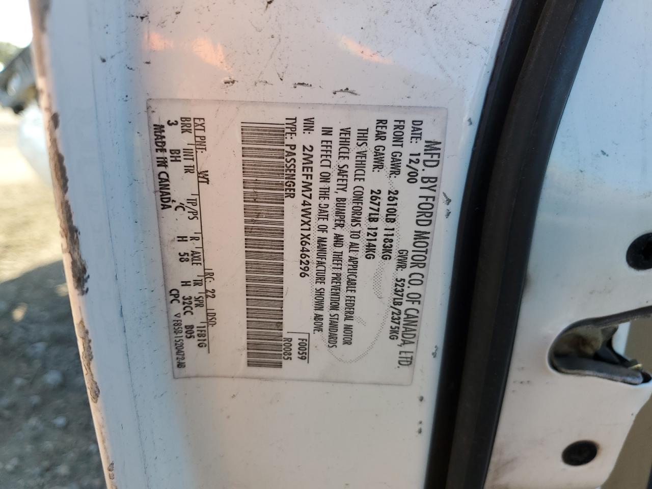 2MEFM74WX1X646296 2001 Mercury Grand Marquis Gs