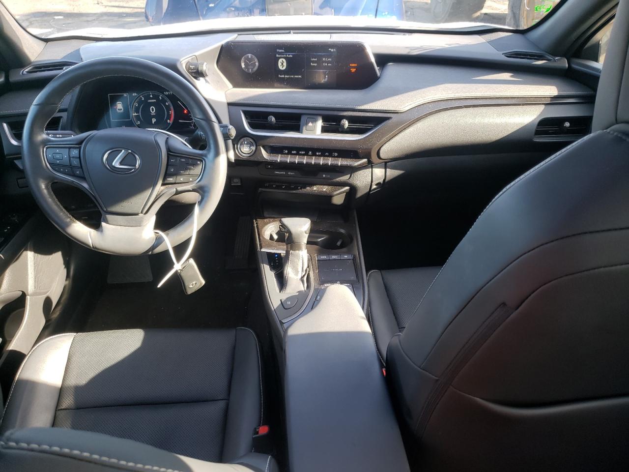 JTHY3JBH4K2018784 2019 Lexus Ux 200