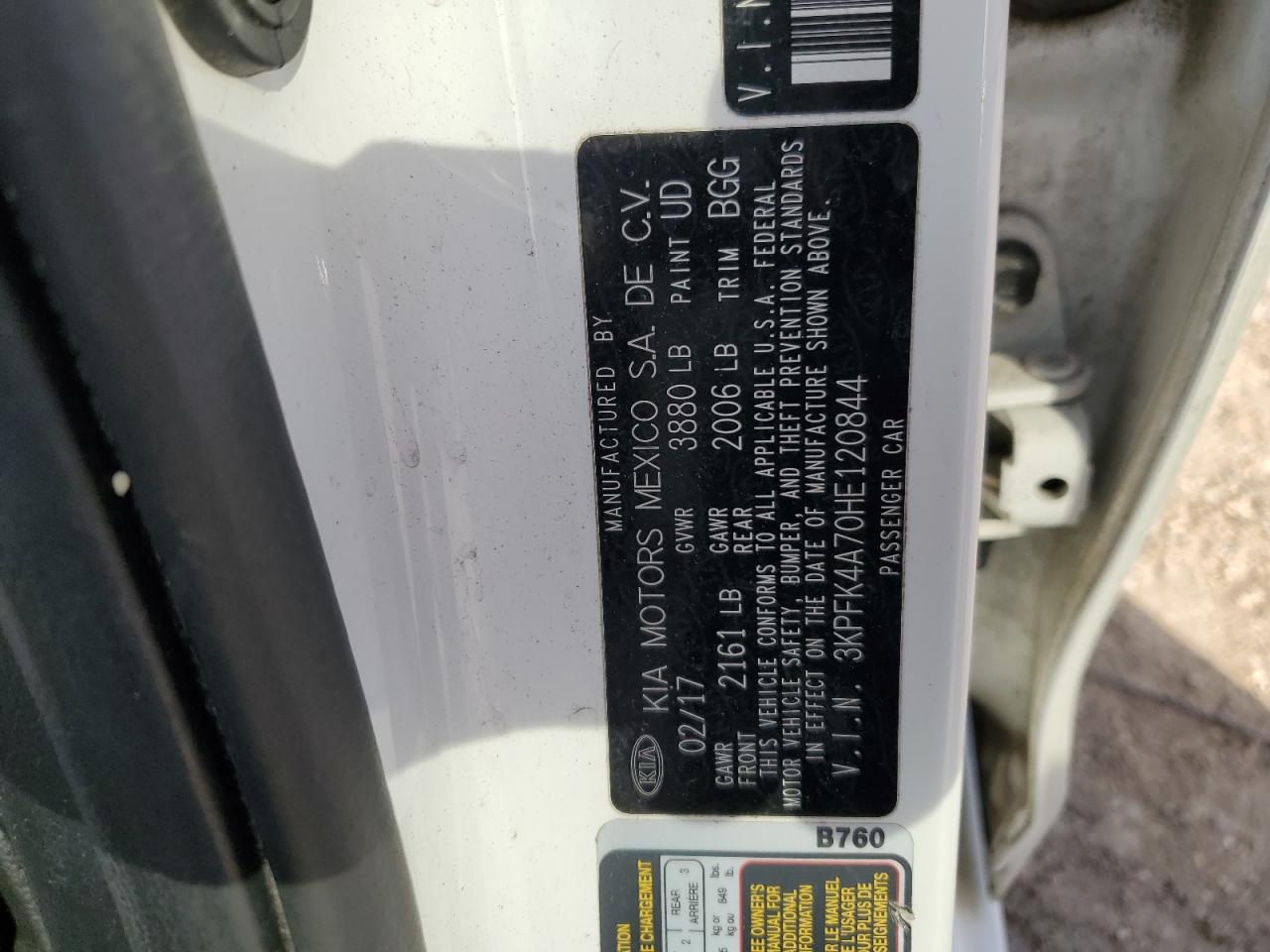 3KPFK4A70HE120844 2017 Kia Forte Lx