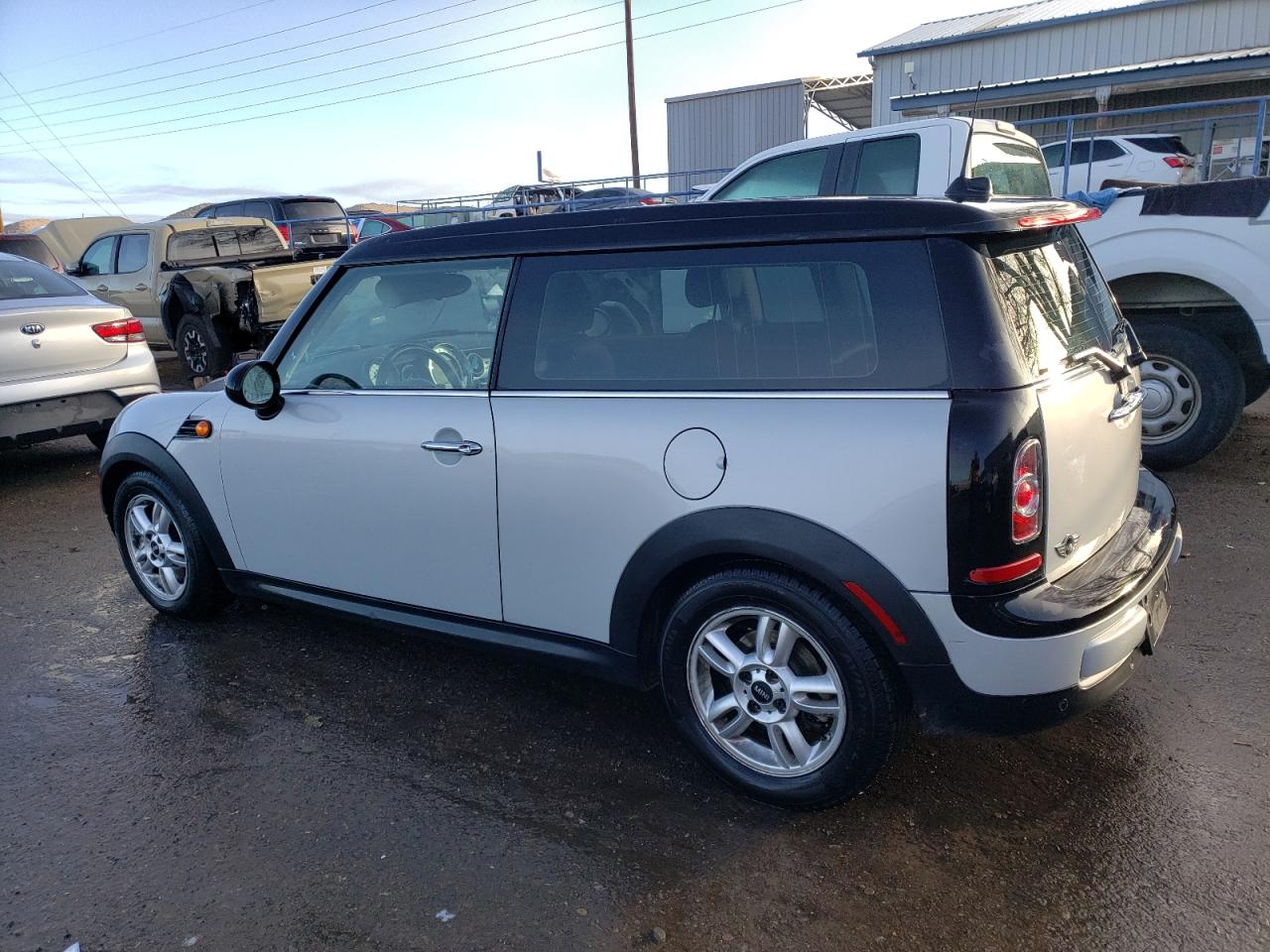 2013 Mini Cooper Clubman vin: WMWZF3C56DT490458