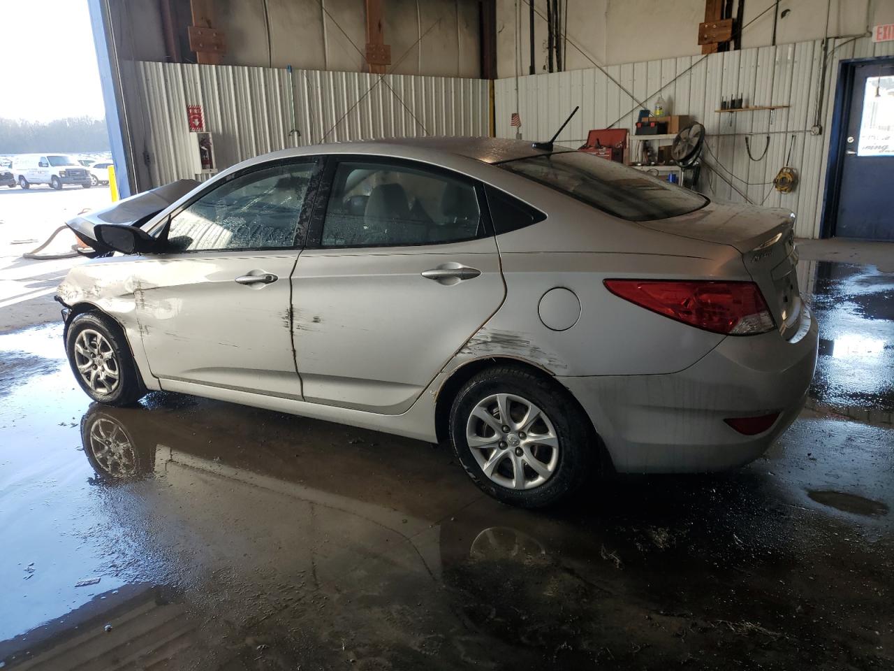 2012 Hyundai Accent Gls vin: KMHCT4AE2CU261631