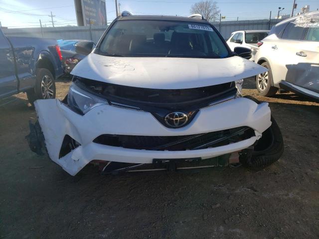 2T3BFREV6JW780390 | 2018 TOYOTA RAV4 LE