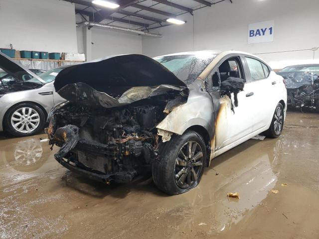 NISSAN VERSA S