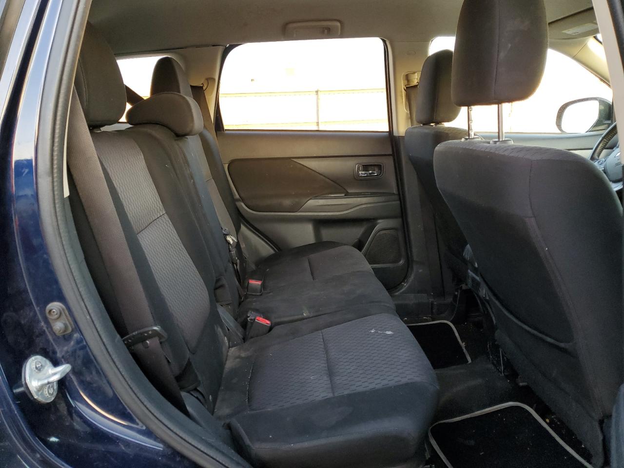 ja4ad3a31ez001545 JA4AD3A31EZ001545 2014 Mitsubishi Outlander Se