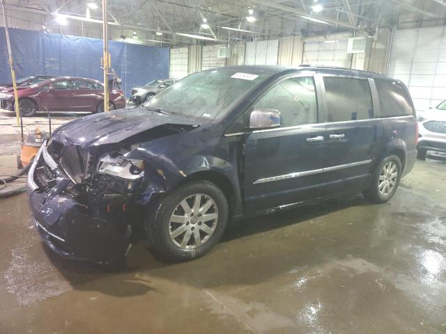 Lot #2425909365 2012 CHRYSLER TOWN & COU salvage car