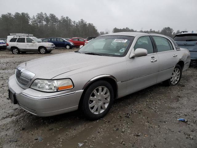 2010 Lincoln Town Car Signature Limited