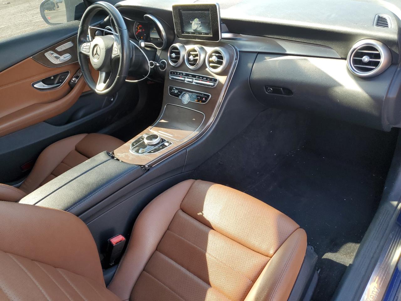 WDDWJ4JB2HF337671 2017 Mercedes-Benz C 300