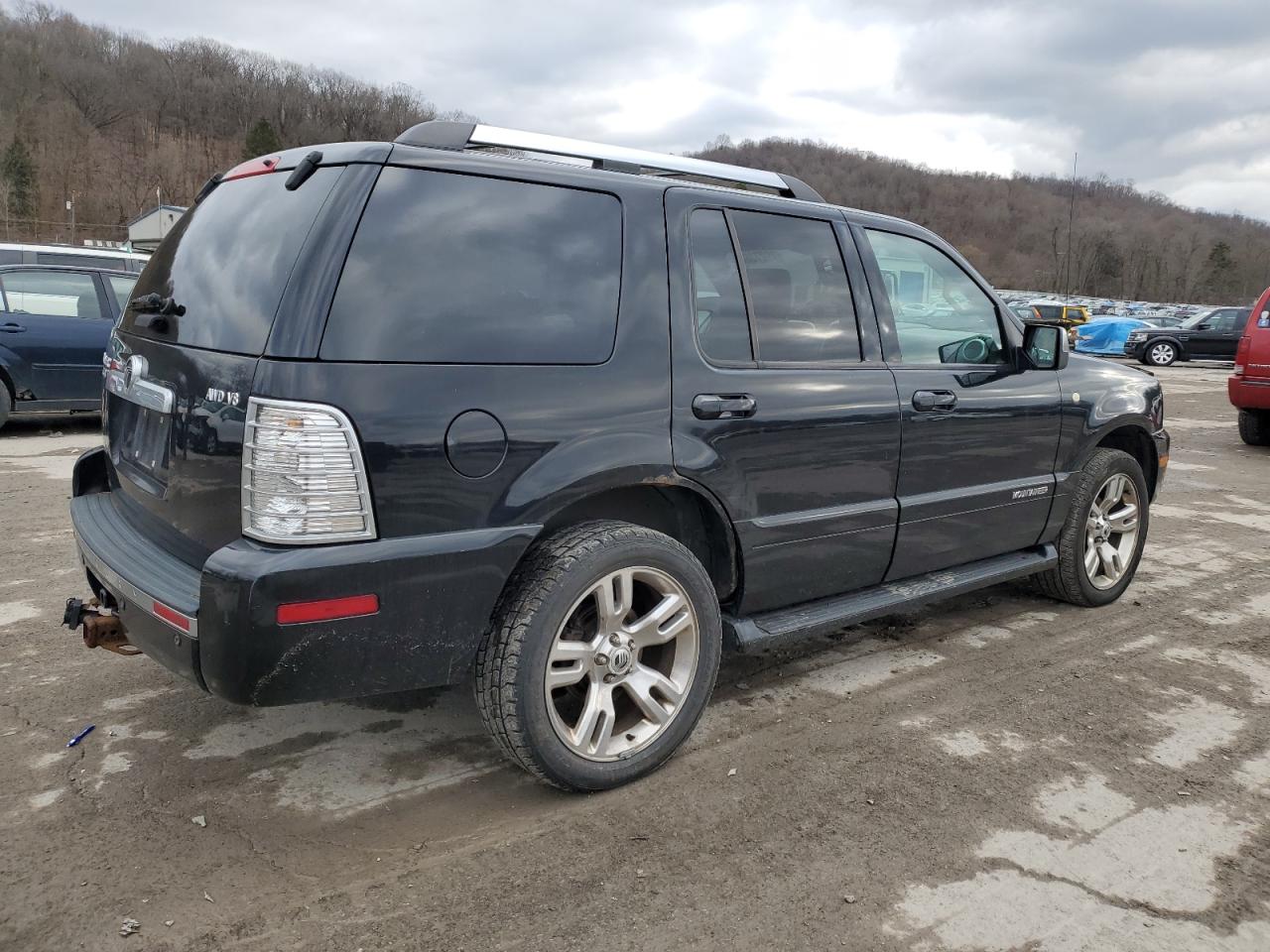 4M2EU48898UJ18221 2008 Mercury Mountaineer Premier