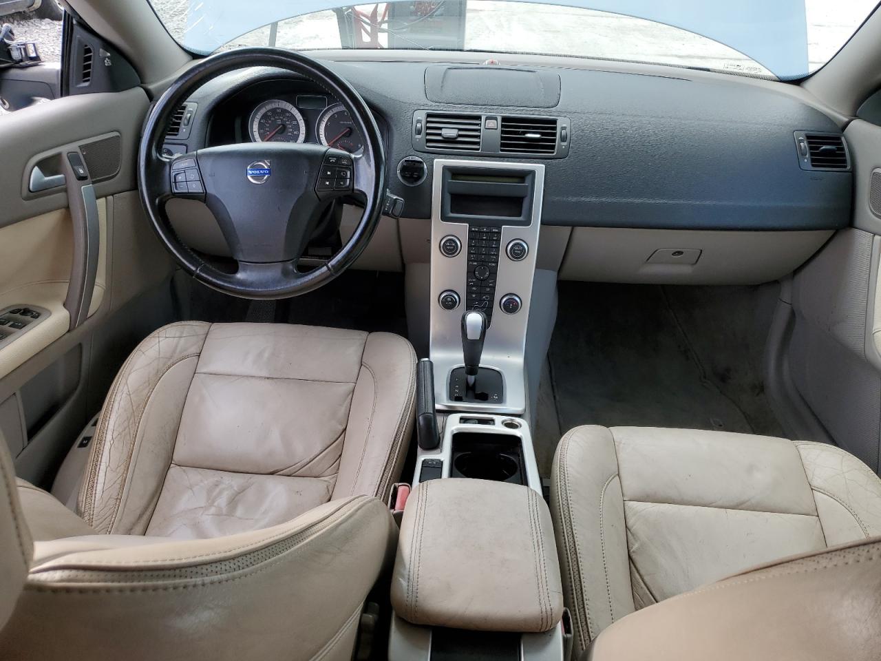 yv1672mc9bj116648 YV1672MC9BJ116648 2011 Volvo C70 T5