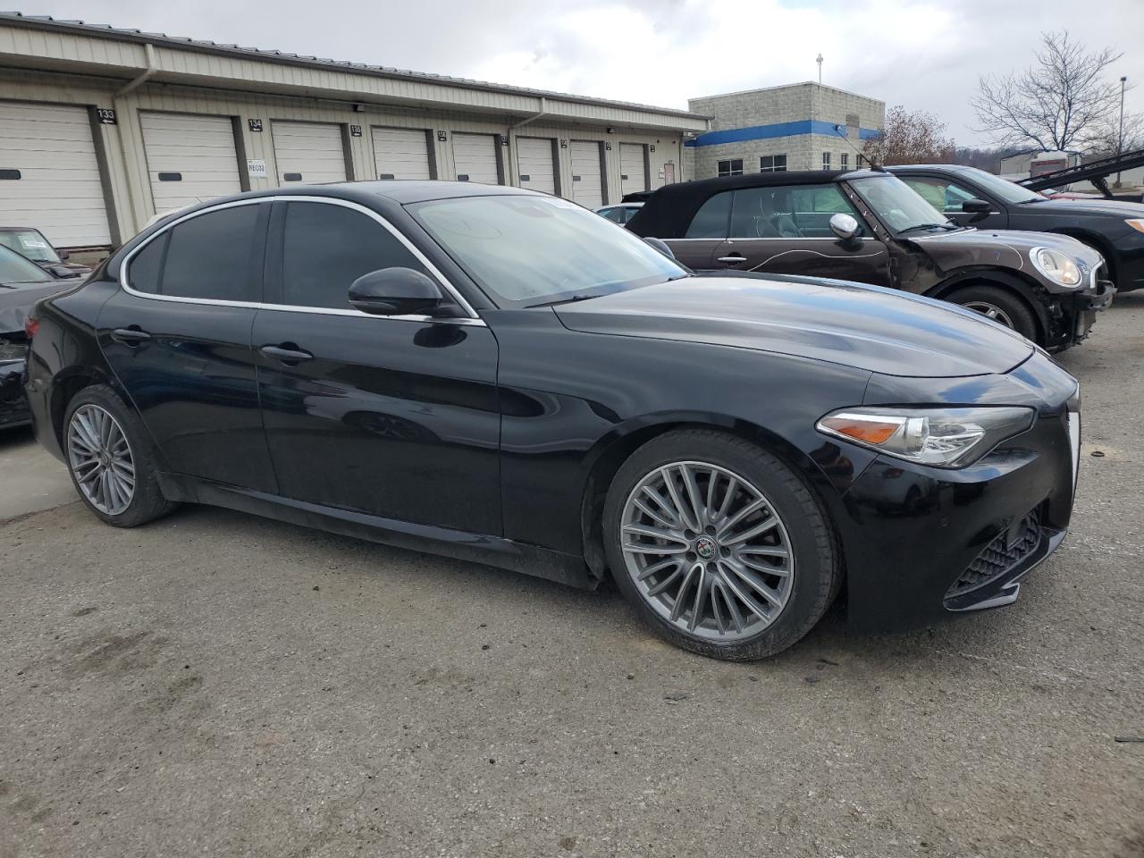 2017 Alfa Romeo Giulia Ti vin: ZARFAECN8H7558828