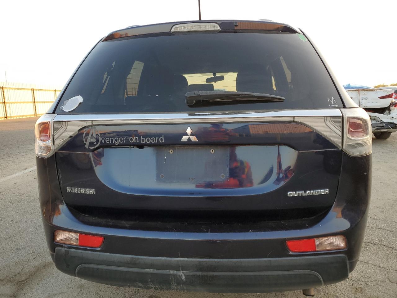 ja4ad3a31ez001545 JA4AD3A31EZ001545 2014 Mitsubishi Outlander Se