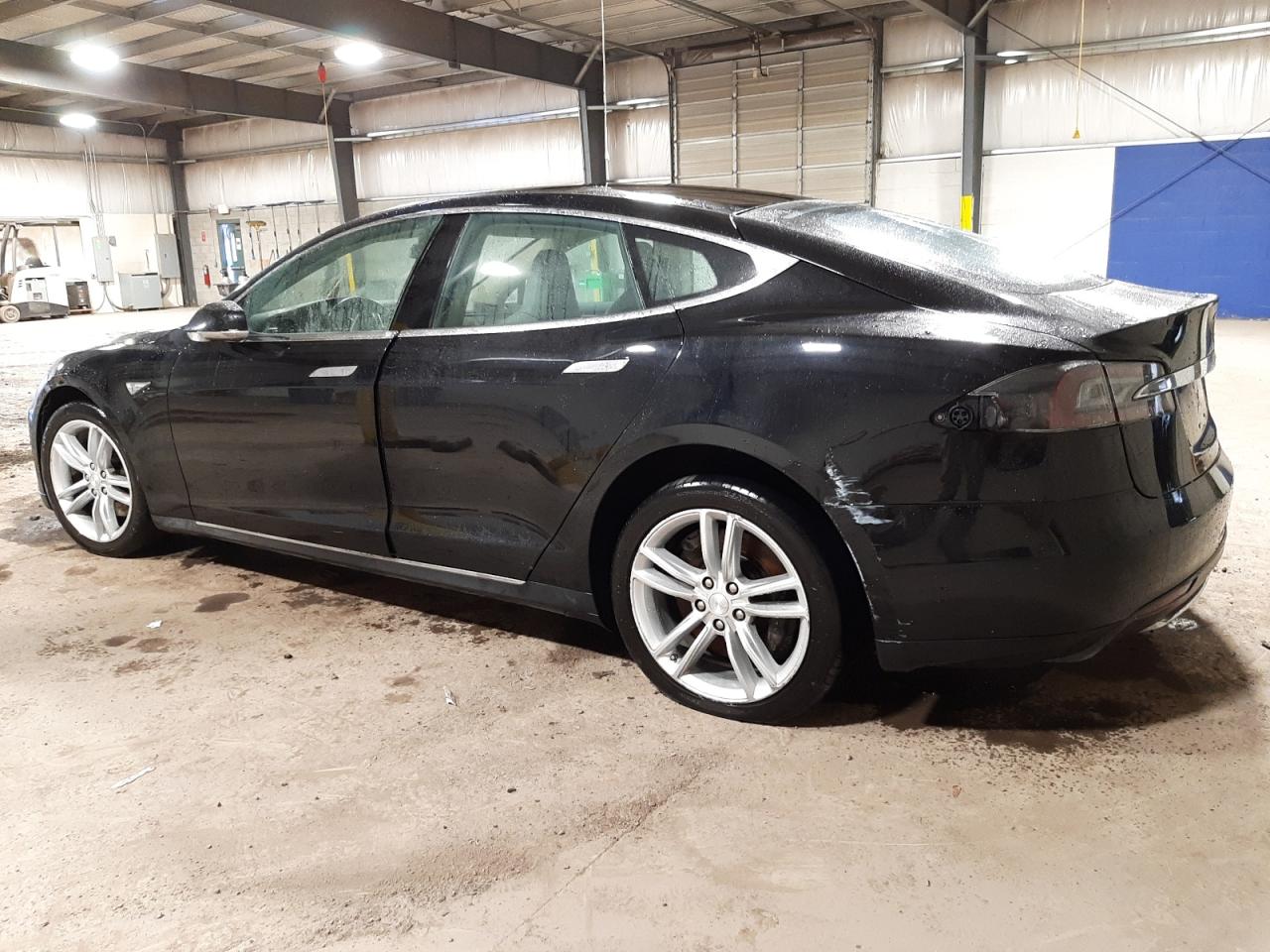 5YJSA1BC5DFP10893 2013 Tesla Model S