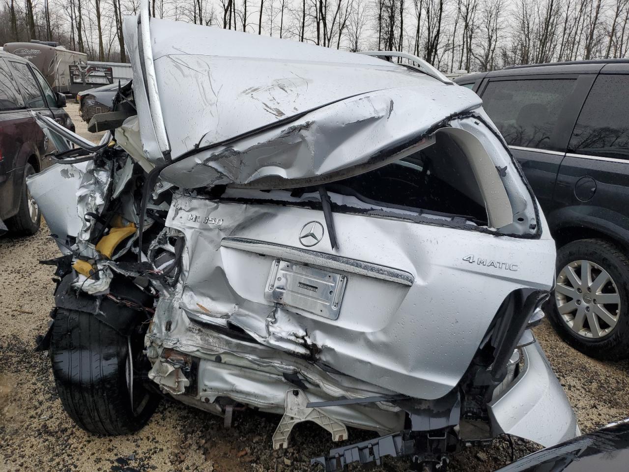 4JGBB8GB3BA717090 2011 Mercedes-Benz Ml 350 4Matic