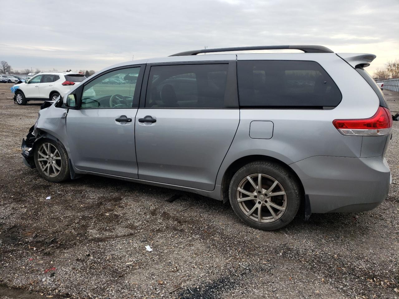 5TDZK3DC9ES477358 2014 Toyota Sienna