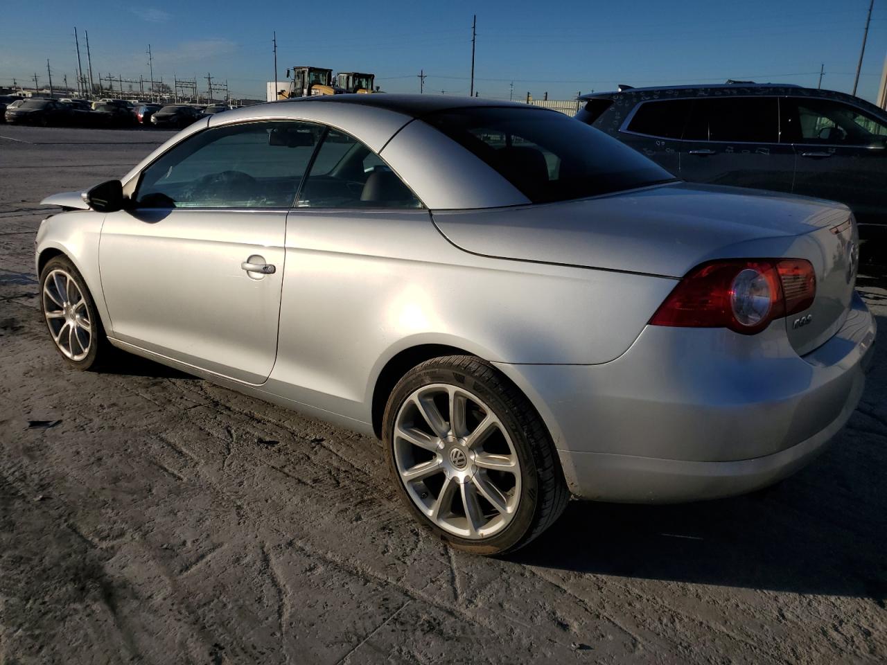 WVWFA7AH2AV011848 2010 Volkswagen Eos Lux