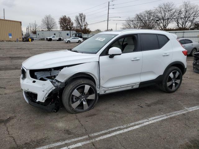 2020 Volvo XC40 