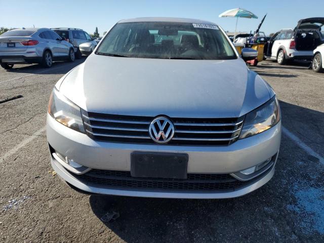 1VWBT7A34FC023058 | 2015 VOLKSWAGEN PASSAT SE