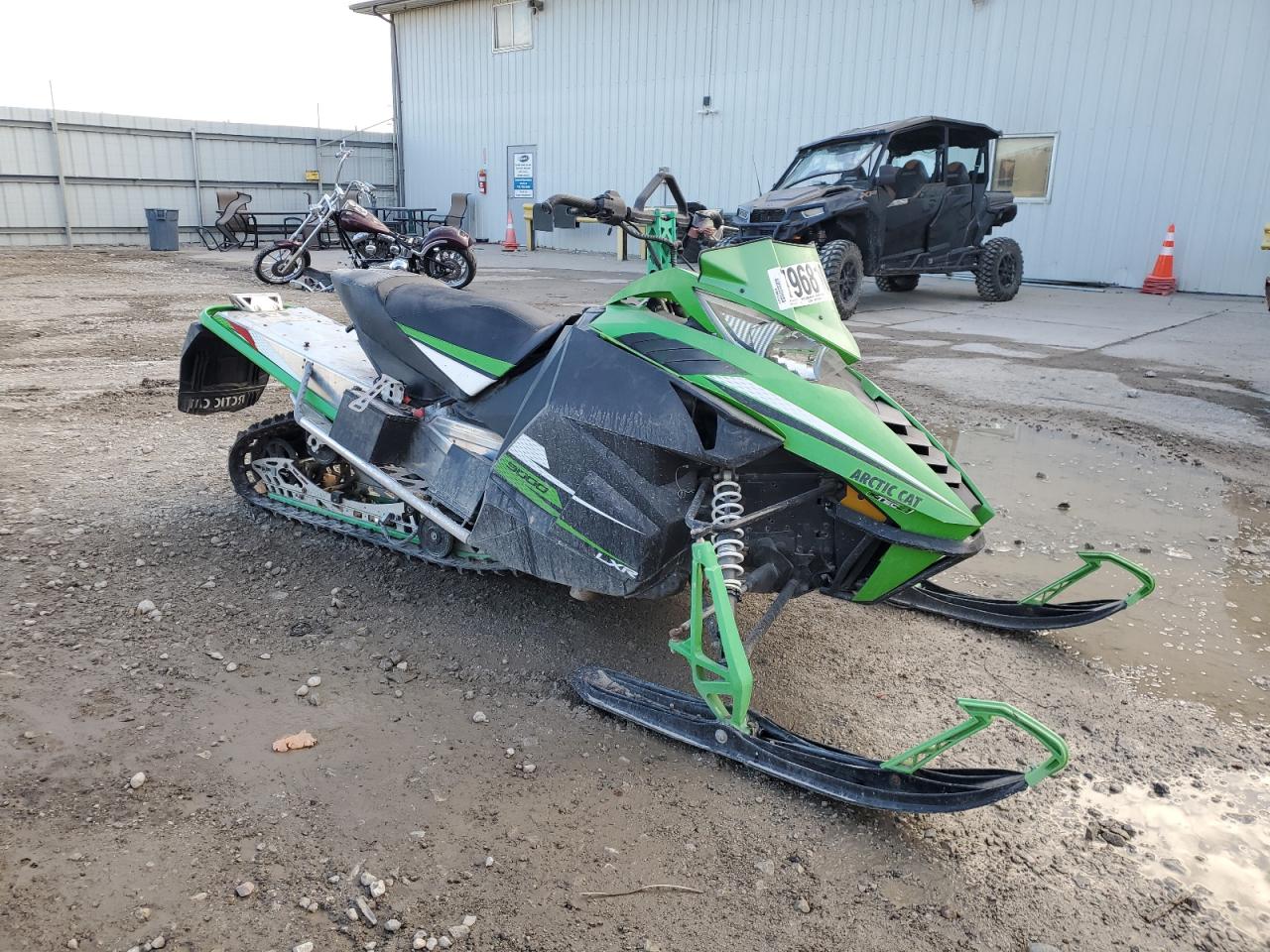 4UF15SNW7FT118092 2015 Arctic Cat Xf9000