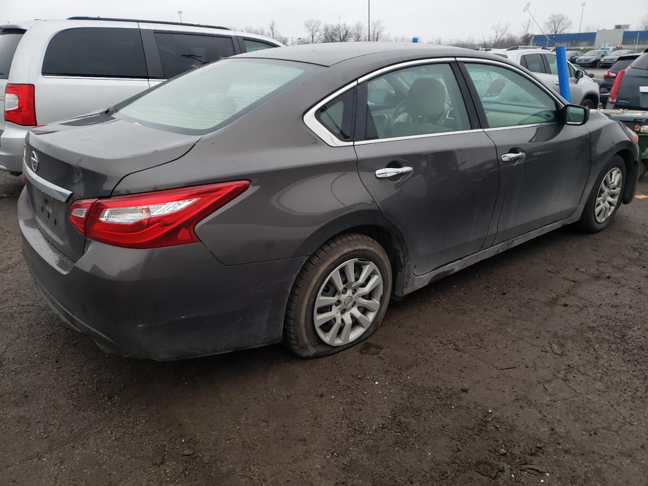 1N4AL3AP1GN310105 2016 Nissan Altima 2.5