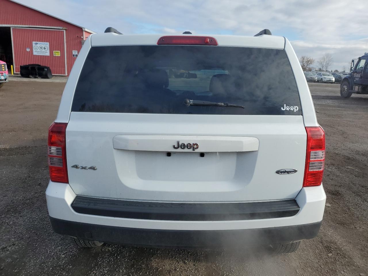 1C4NJRAB3FD423101 2015 Jeep Patriot