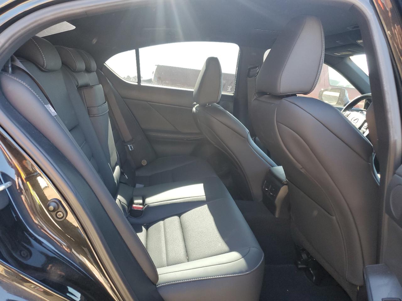 Фото: JTHGZ1B21M5044489 - 10