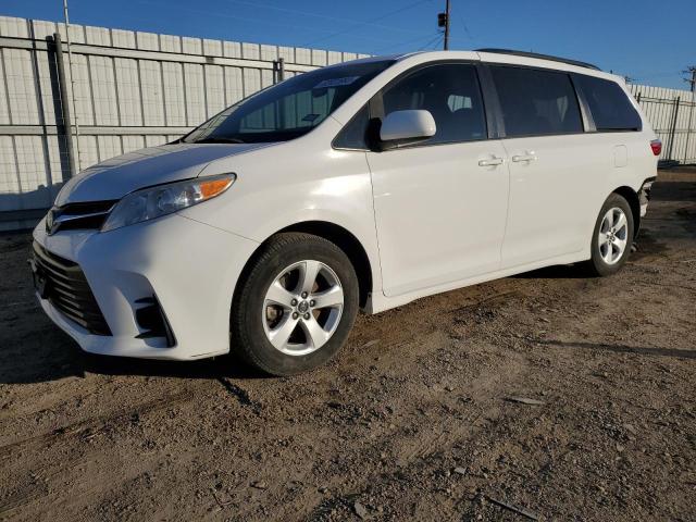 2019 Toyota Sienna LE