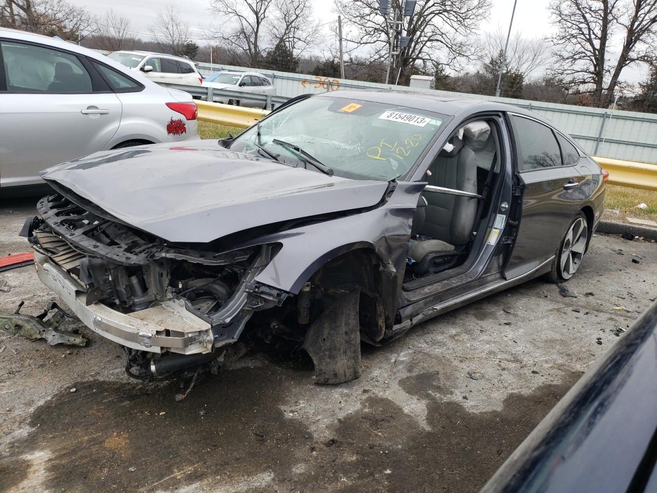 2018 Honda Accord Touring vin: 1HGCV1F91JA178894