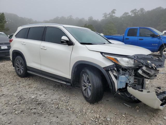 VIN 5TDKZRFH2KS346440 2019 Toyota Highlander, SE no.4