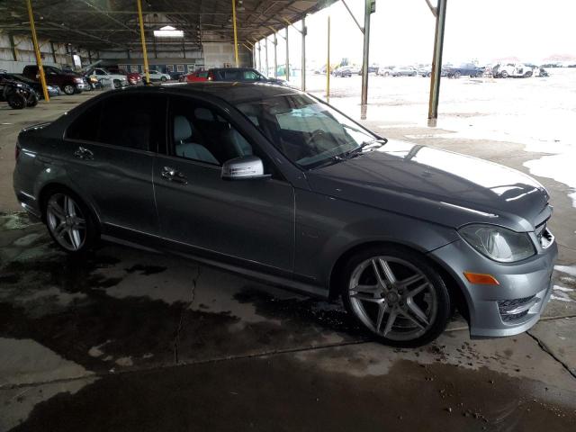 Image 4 of 2012 Mercedes-Benz C-klasse salvage vehicle - Lot #81739013 at Copart
