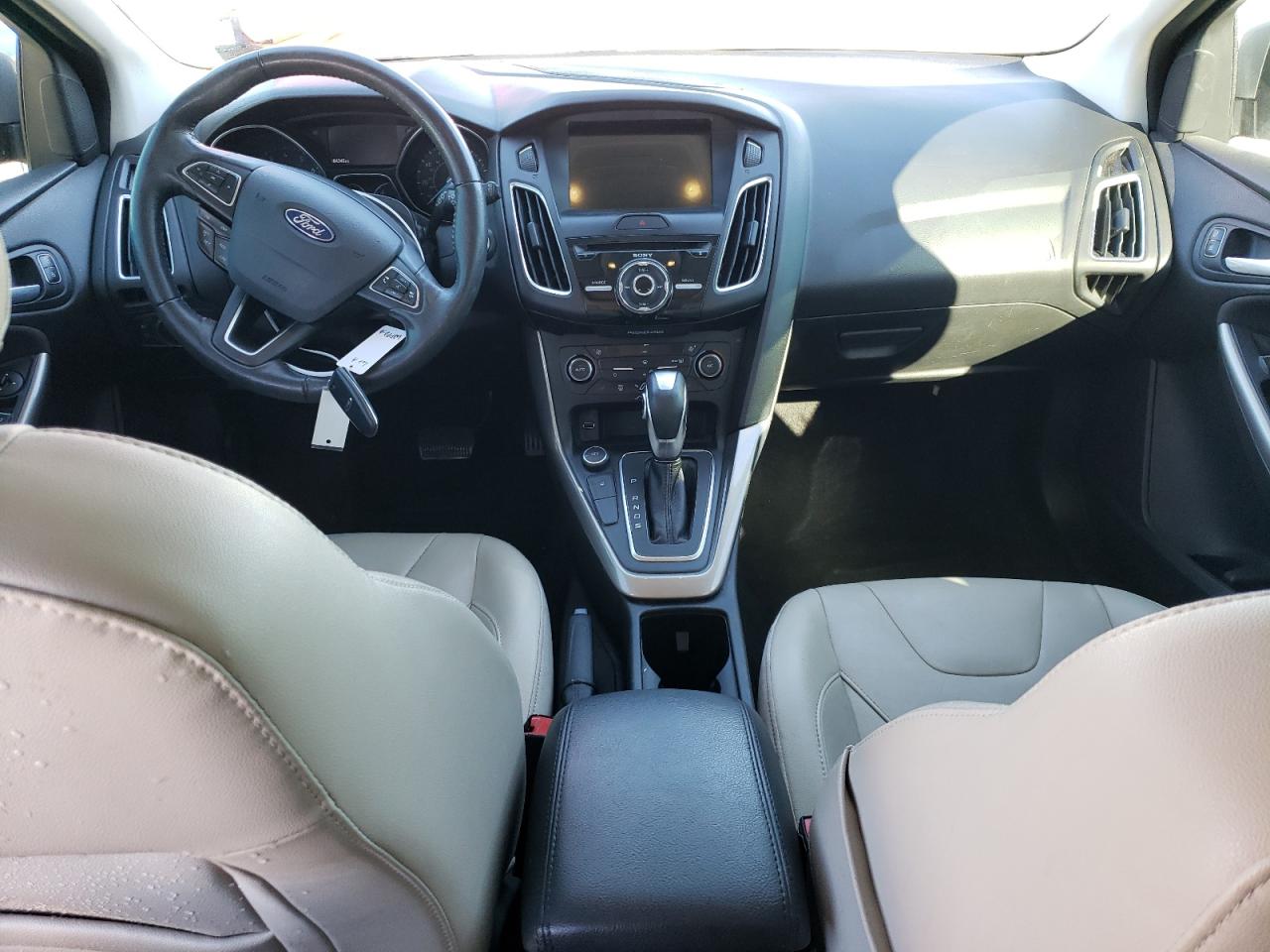 1FADP3N26HL287594 2017 Ford Focus Titanium