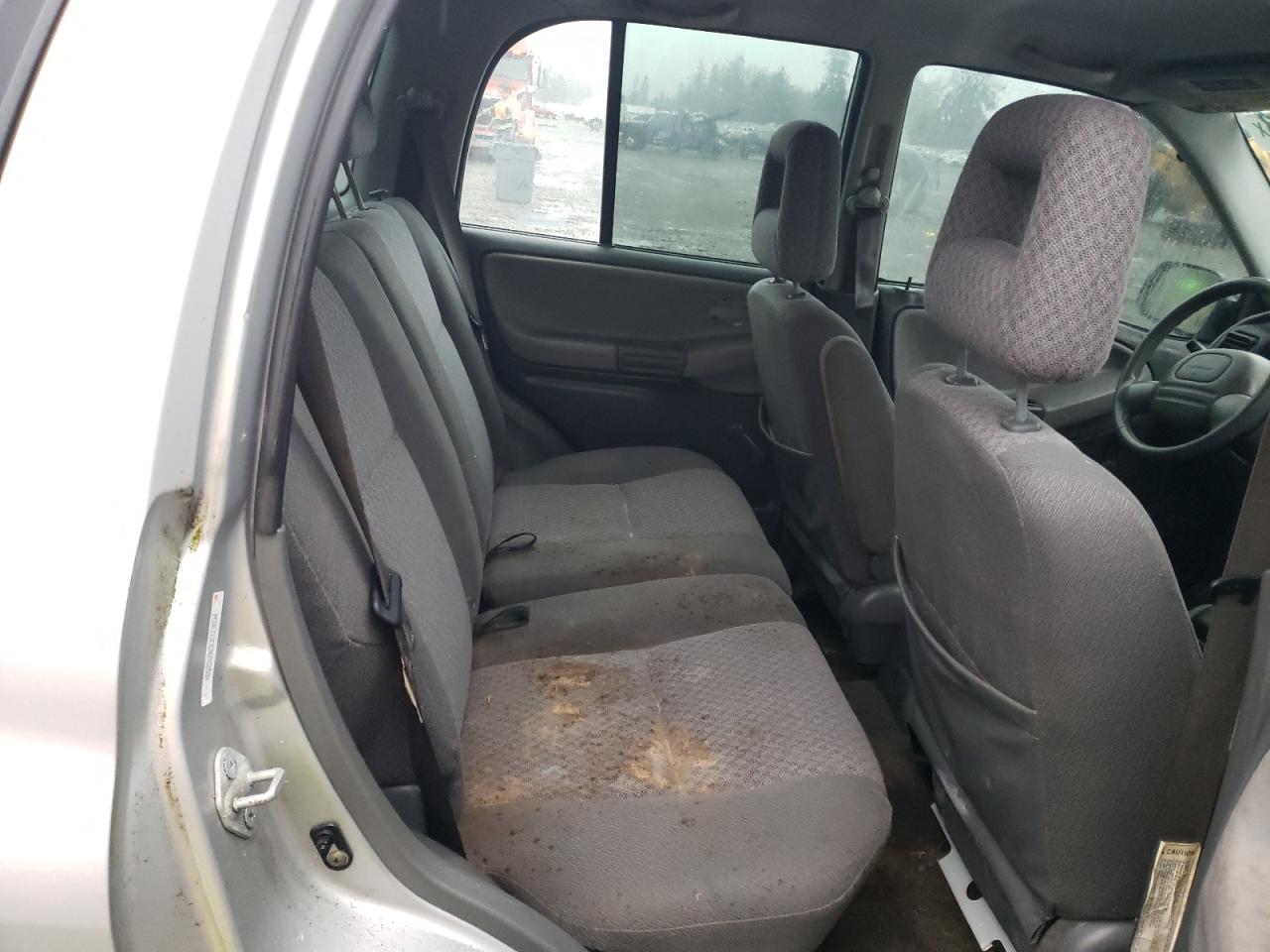 2CNBJ13C636952588 2003 Chevrolet Tracker