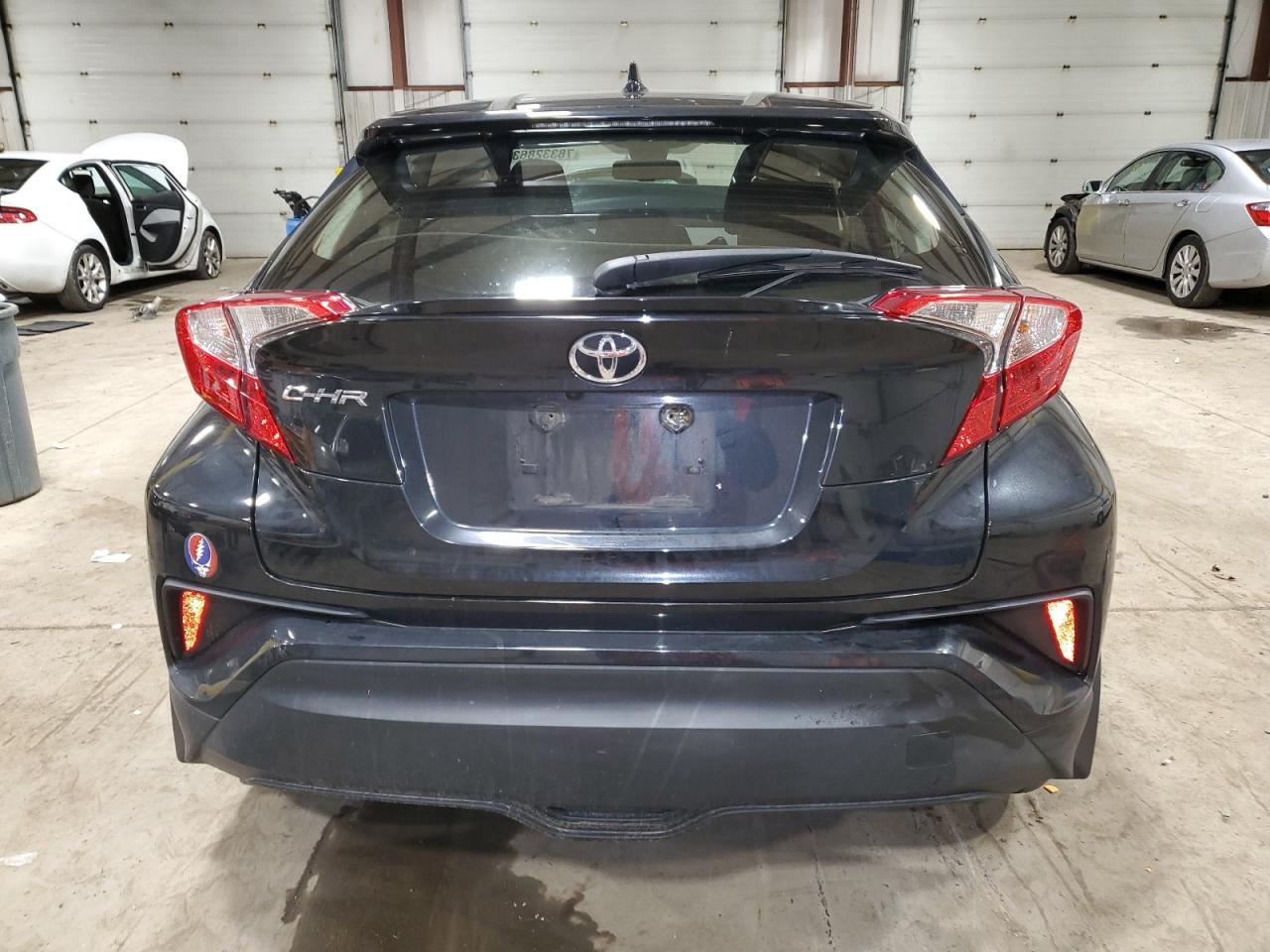 JTNKHMBXXJ1006835 2018 Toyota C-Hr Xle