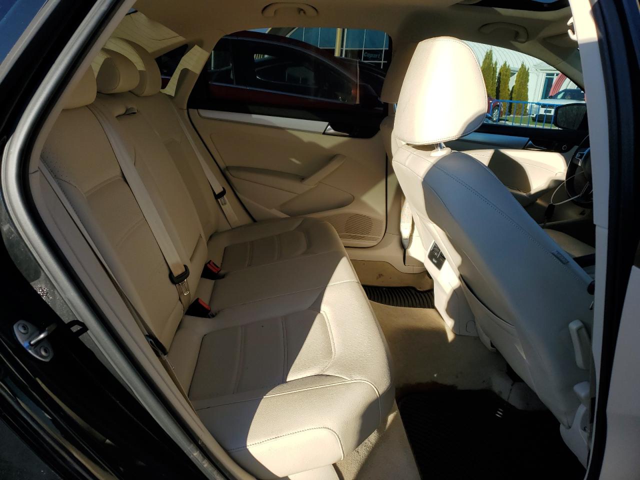 1vwbn7a35dc039907 1VWBN7A35DC039907 2013 Volkswagen Passat Se