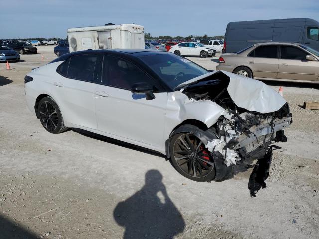 Vin: 4t1b61hk4ju010328, lot: 80249443, toyota camry xse 20184