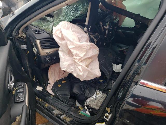 2018 Jeep Cherokee Latitude VIN: 1C4PJLCBXJD572780 Lot: 79912223