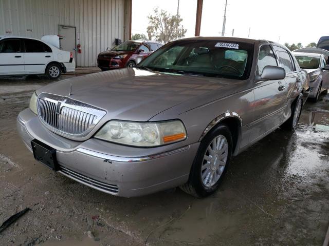 2003 Lincoln Town Car Executive